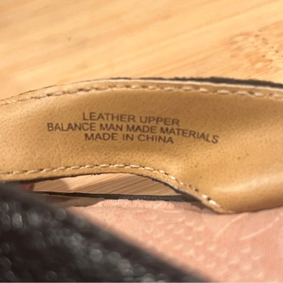 Born Concept Sz 8.5 Padded Black Tan Leather Strap Flower Sandals Slip Ons - Picture 7 of 12